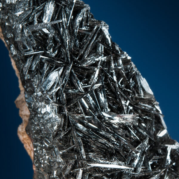 Manganite - Image 2