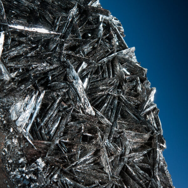 Manganite - Image 3